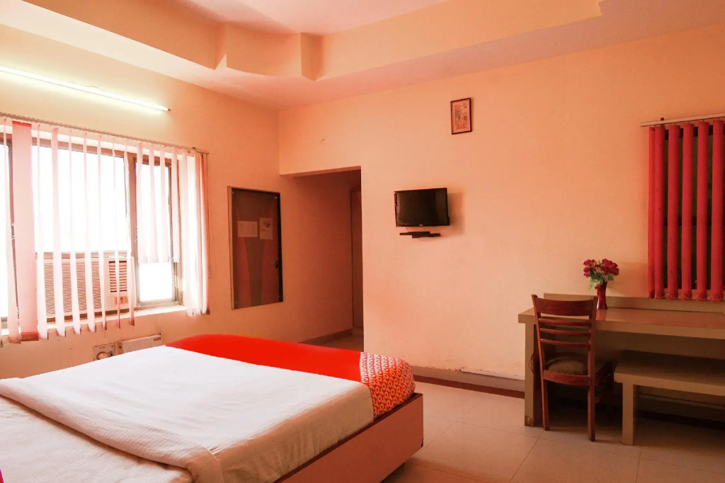 OYO Flagship 77035 Hotel Samar Palace