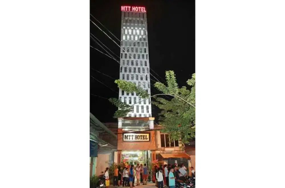 Khach San MTT