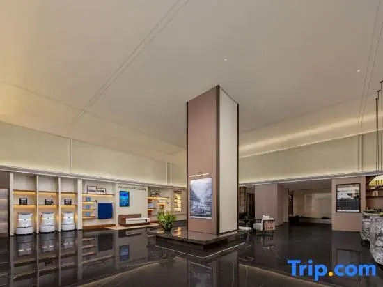 Guangzhou Beijing Road Pedestrian Street Dongshankou Metro Station Atour Hotel