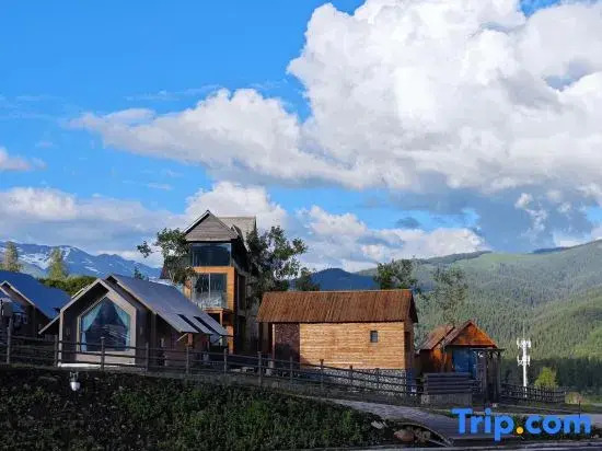 Hemu Sanbaisuo Homestay (Hemu)
