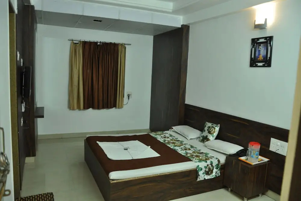 Hotel Sai Gangotri