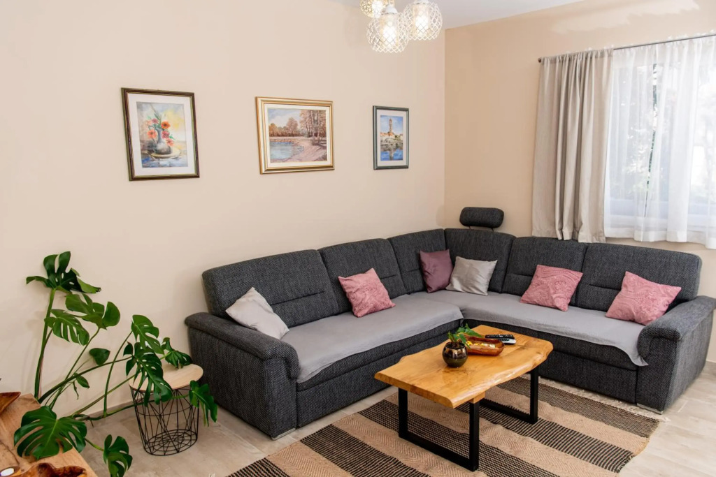 Calypso - newly equiped, with separate entrance and parking
