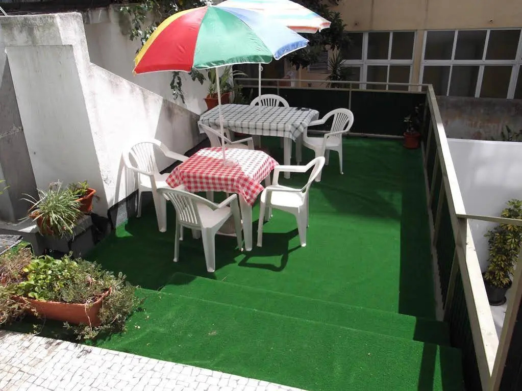 Low Cost Rooms