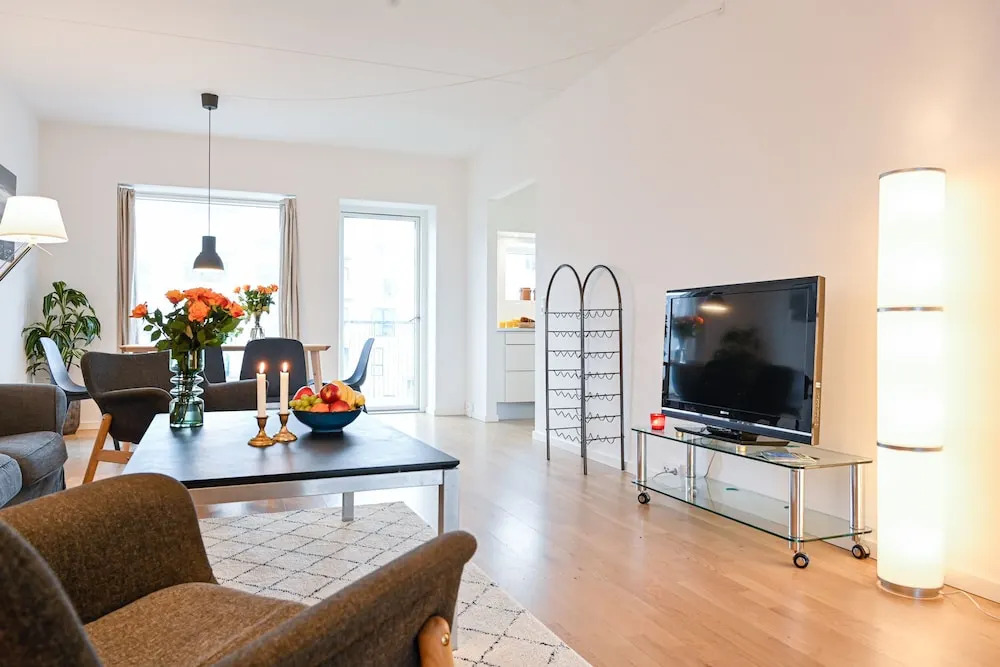 Spacious Modern 3-bedroom Apartment Near Metro Station in Copenhagen Ørestad