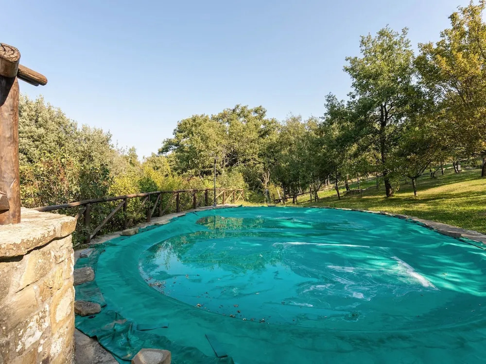 Idyllic Farmhouse With Bbq, Swimming Pool, Terrace, Garden