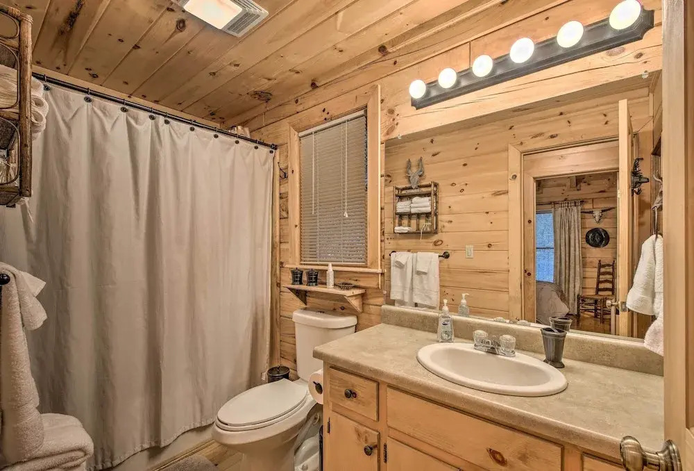 Cherry Log Cabin: 10 Min to Ellijay/blue Ridge!
