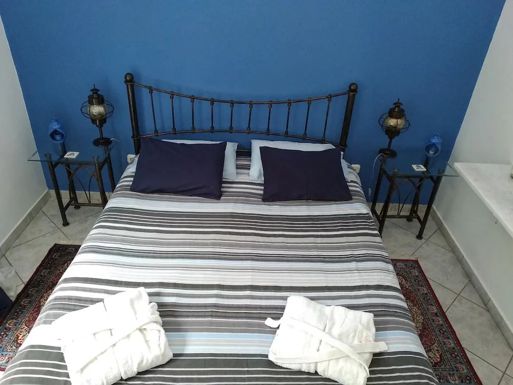 Seafarers Suite by Filos Inc