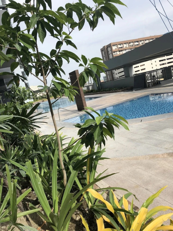 Cubao ManhattanHeights Unit 4Q Tower D