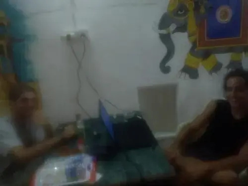 Bhavyam HomeStay &Cafe BackPackers ko