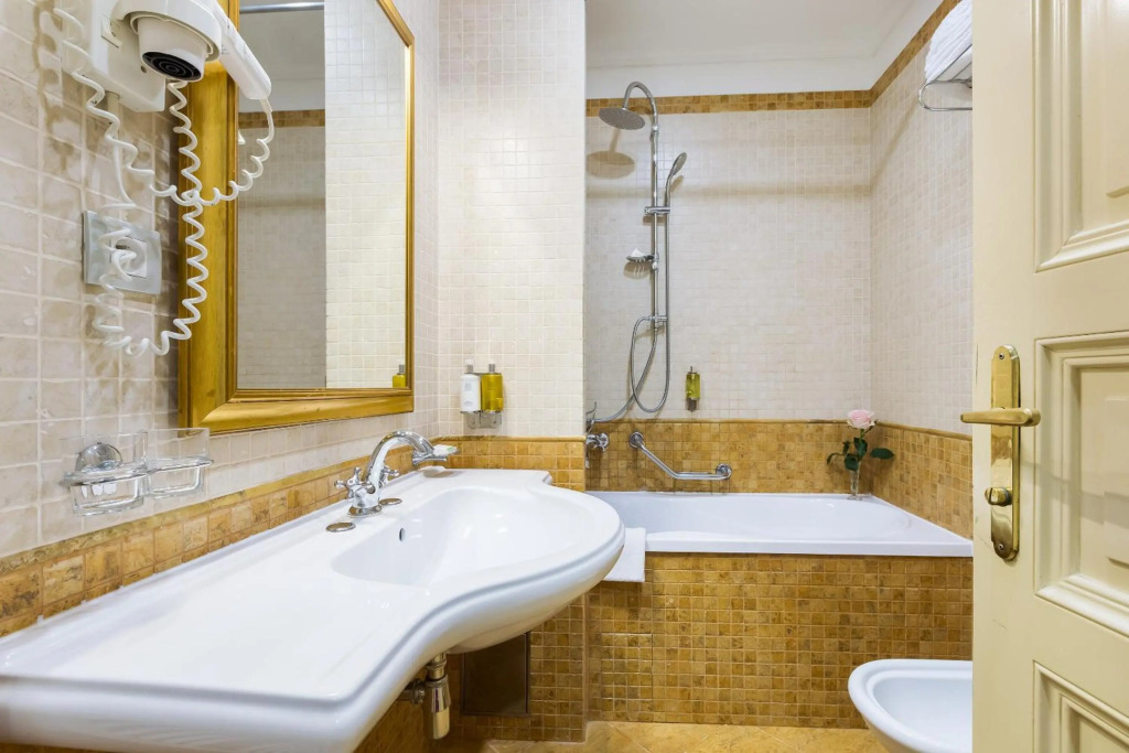 Hotel Caruso Old Town