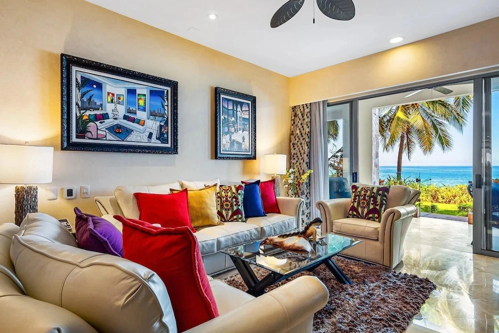 Beachfront Dream Retreat With Pool, Tennis & gym Access - Washer/dryer, AC