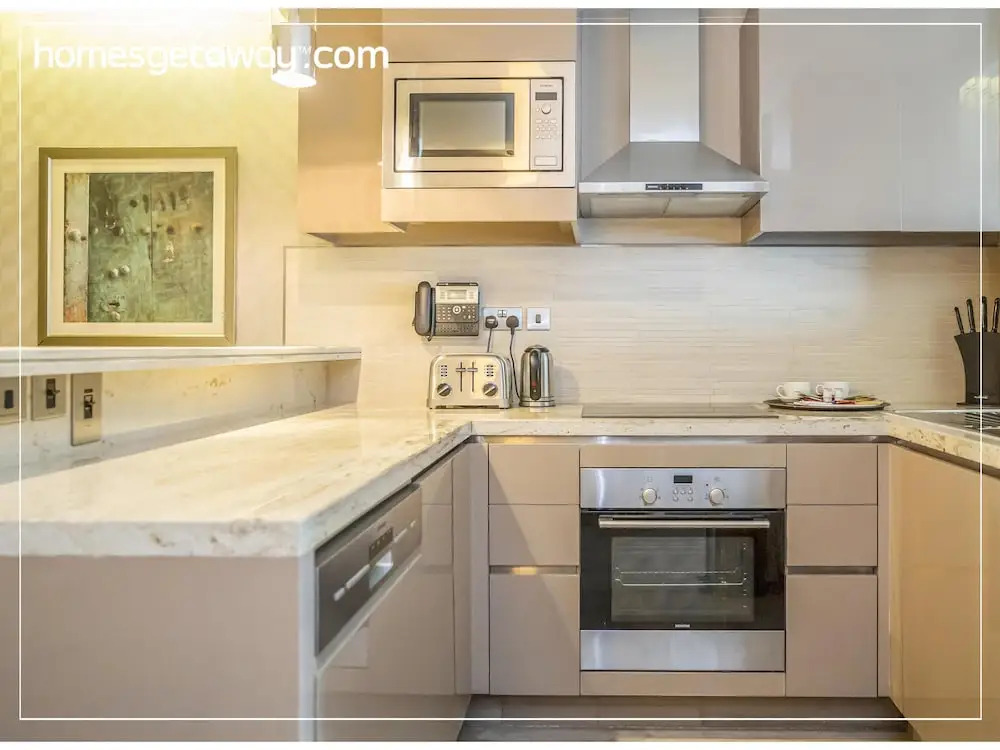 Homesgetaway -Studio In Hyatt Residences