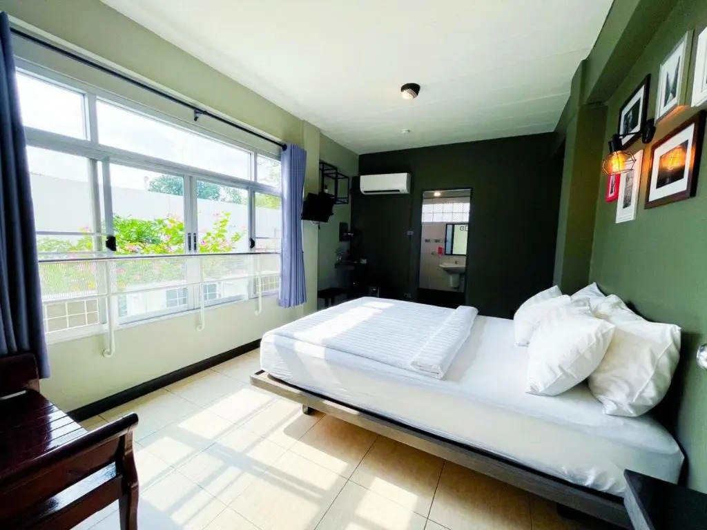 BB House Rambuttri2 บีบี เฮ้าส์ รามบุตรี2