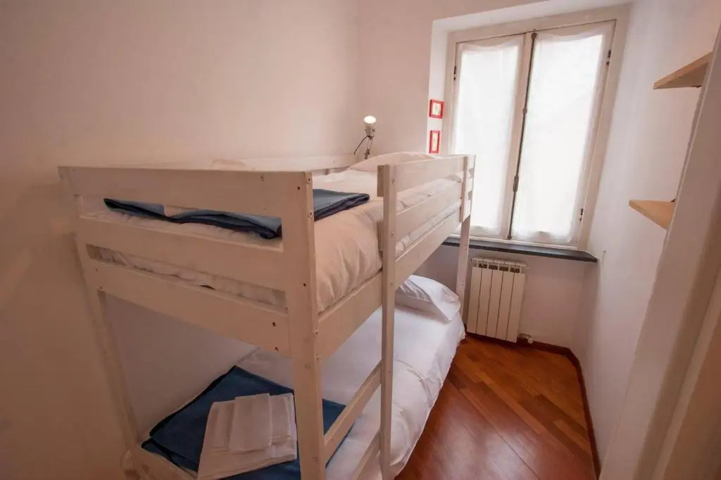ALTIDO Warm Flat for 4, Located in Quiet Area