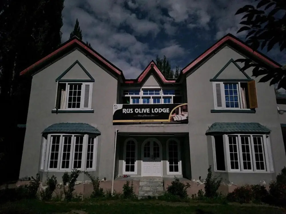 Rus Olive Lodge Skardu