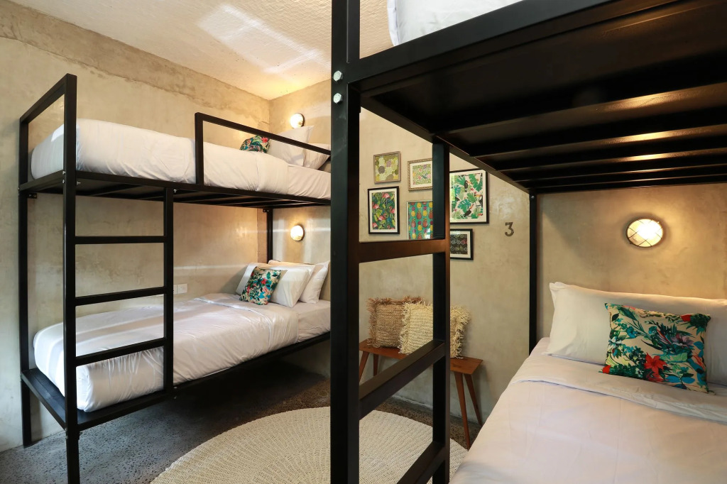 Kosta Hostel