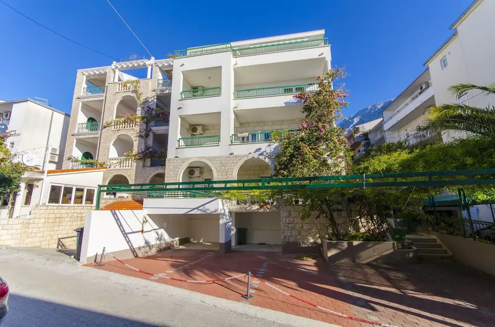 Apartments Ana