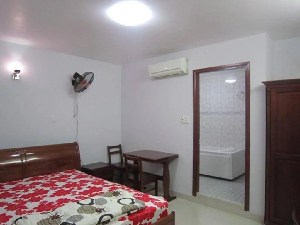 Canh Trang Hotel