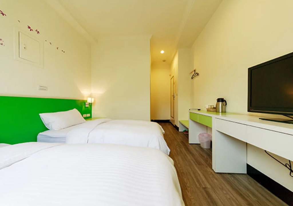 Backpacker B&B