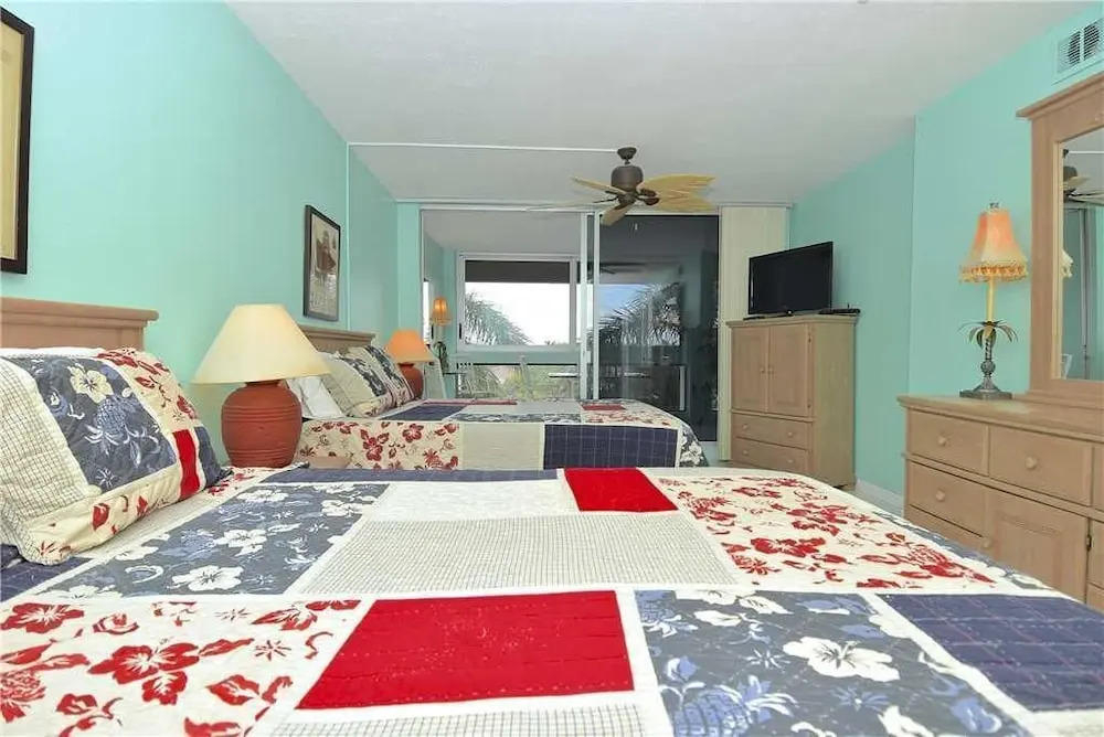 Palm Bay Club G46 - One Bedroom Condo