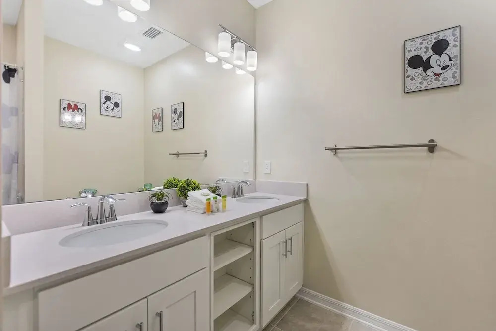 Cafe Lilly - Storey Lake By Shine Villas! #714 2 Bedroom Condo