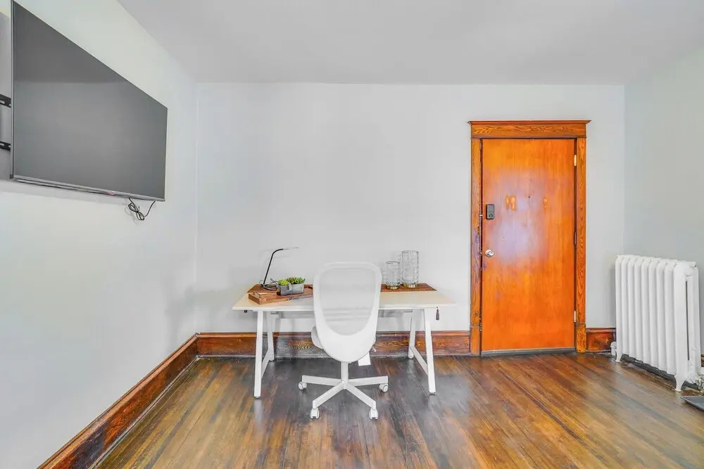 Cozy Minneapolis Apartment, 1 Mi to Downtown!