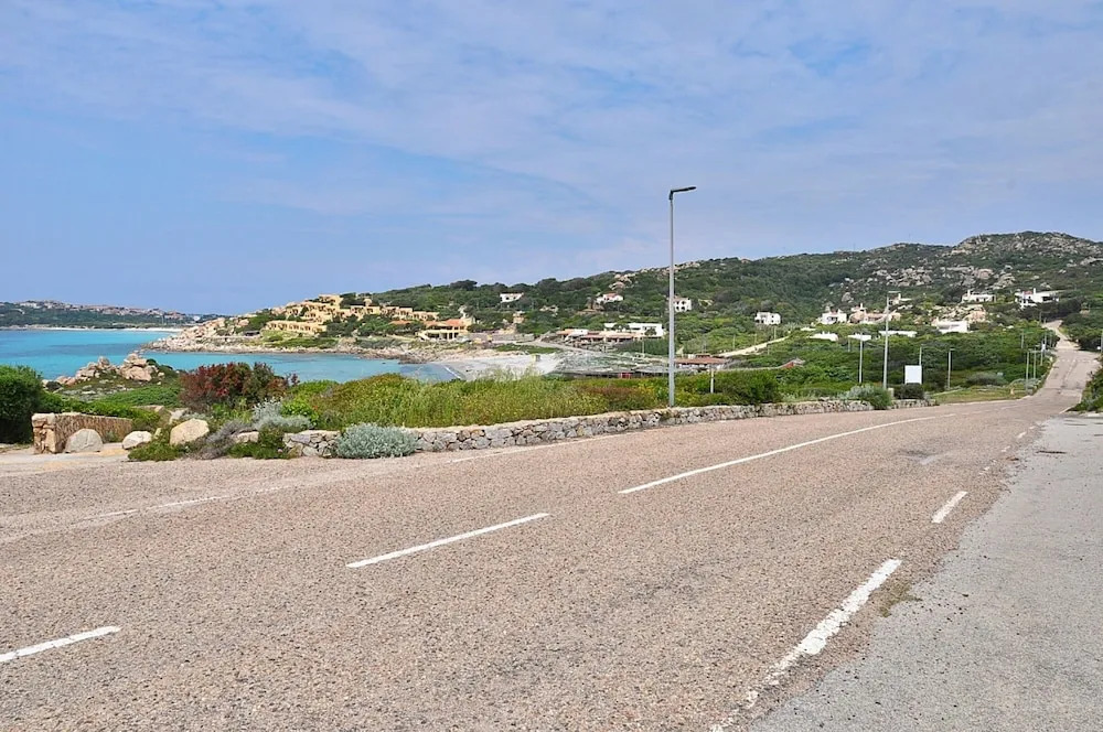 Apartment Sleeps 6 Baia Santa Reparata
