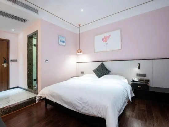 Shantou Lian Hotel(Shantou High-speed Railway Station Xinyicheng)