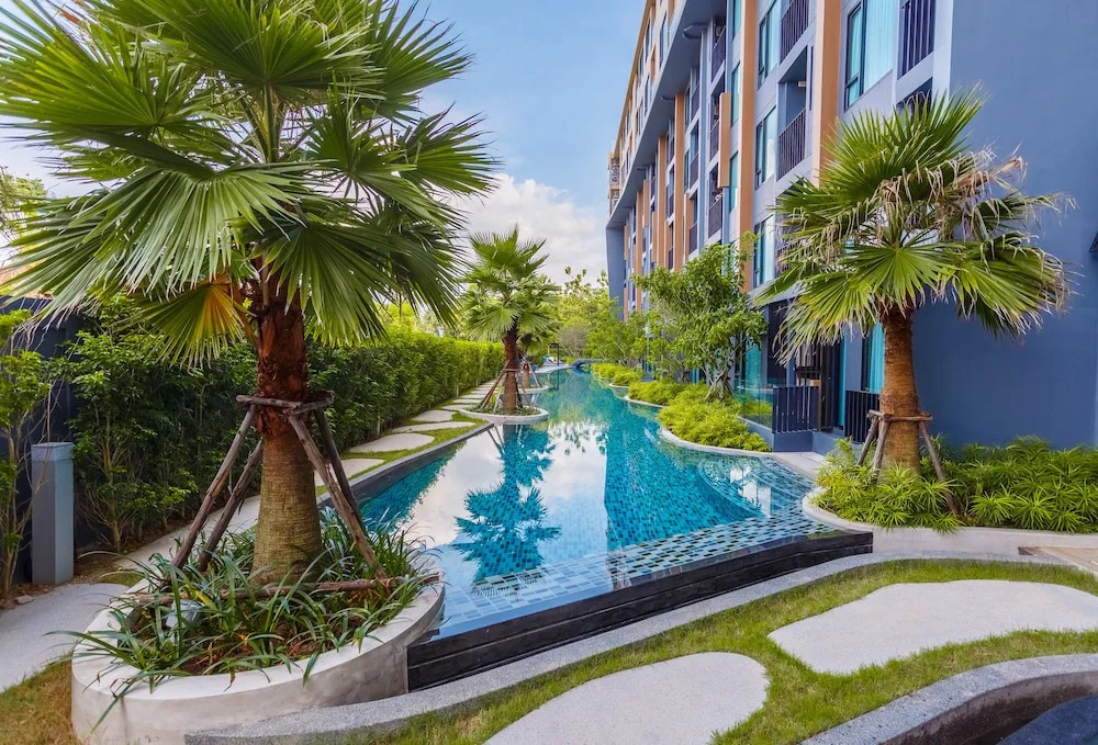 The Aristo Phuket Resort 11