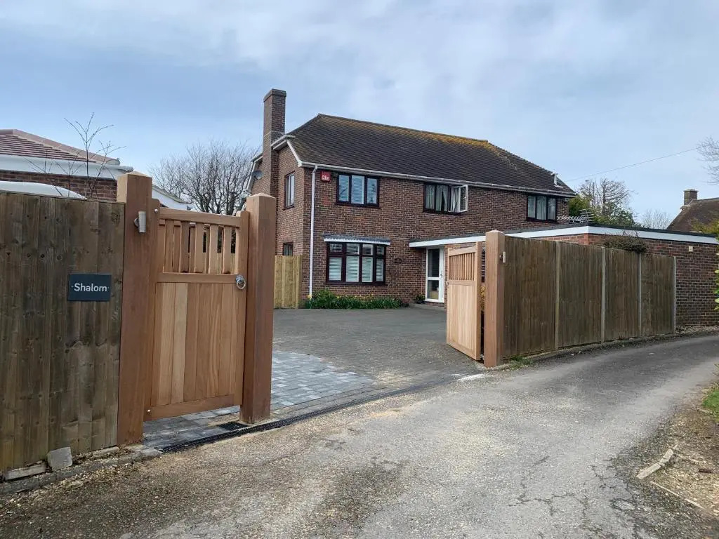 One bedroom self contained annex with own bathroom, sitting room and kitchenette