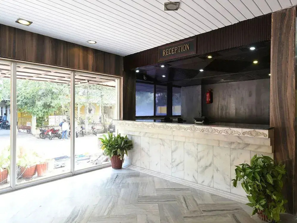 OYO 18993 Hotel Jyoti Swaroopa