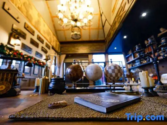 Leaky Cauldron Magic Train Homestay
