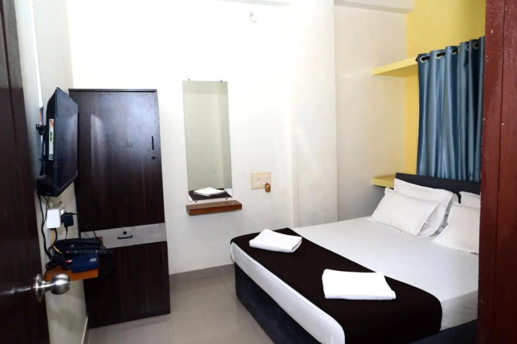 Hotel Aradhya Inn Deralakatte