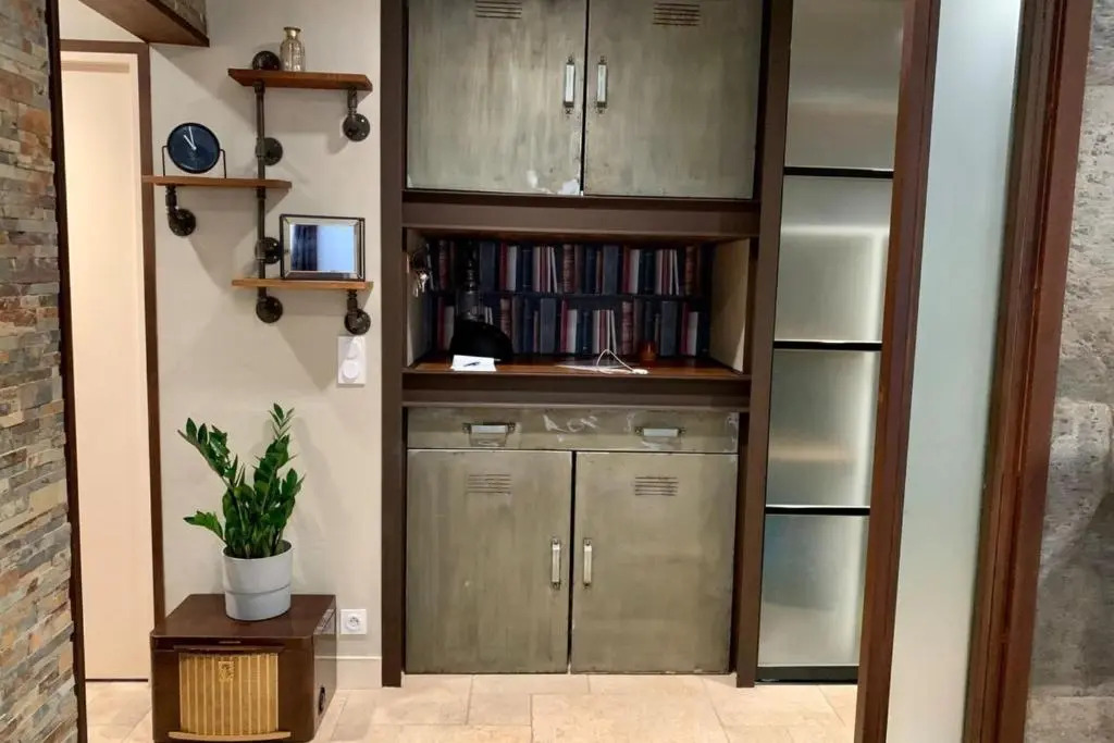 Warm apartment - a real coup de coeur in the Hyper Centre of Tours!