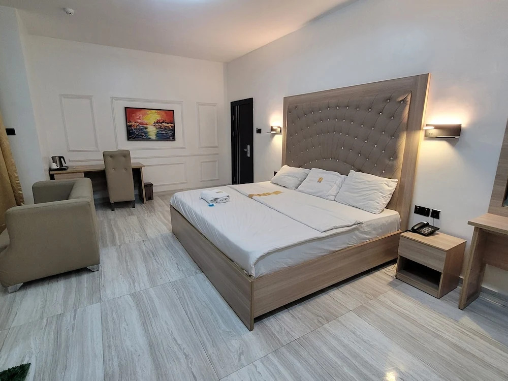 The Charis Hotel and Suites