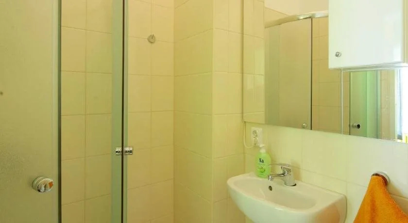 Viru Backpackers Hostel