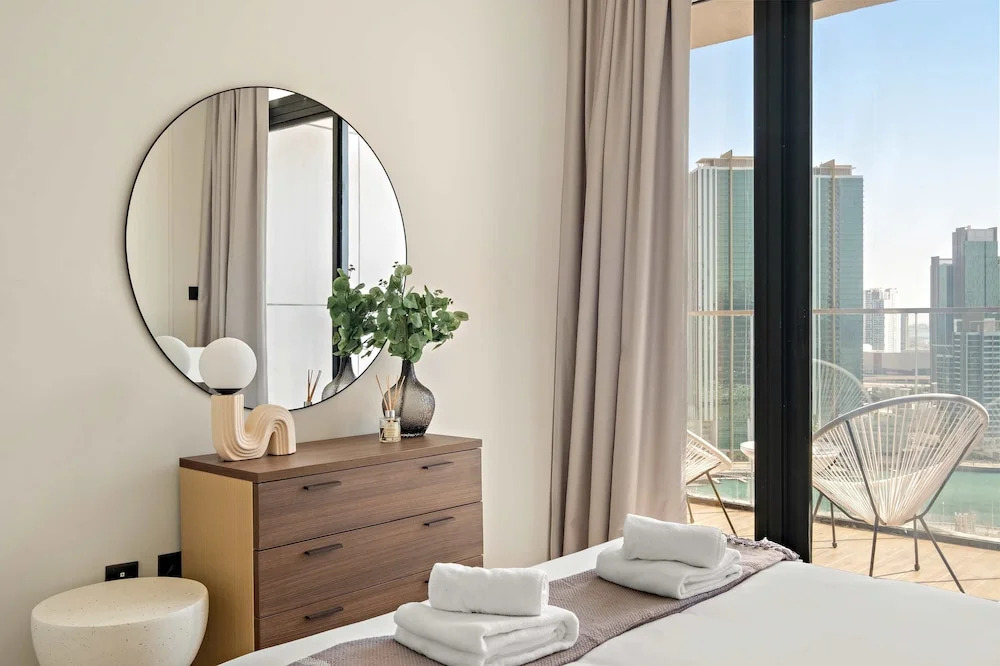 Silkhaus 1BR Holiday-business Stay in Maryah Vista