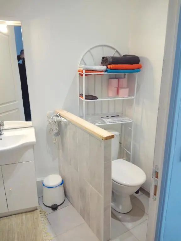 Studio neuf tout confort très calme