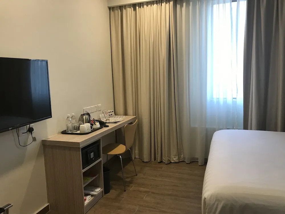 Imperial International Hotel