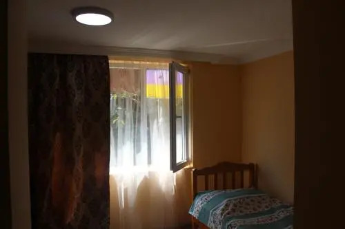 Taso's Guest House
