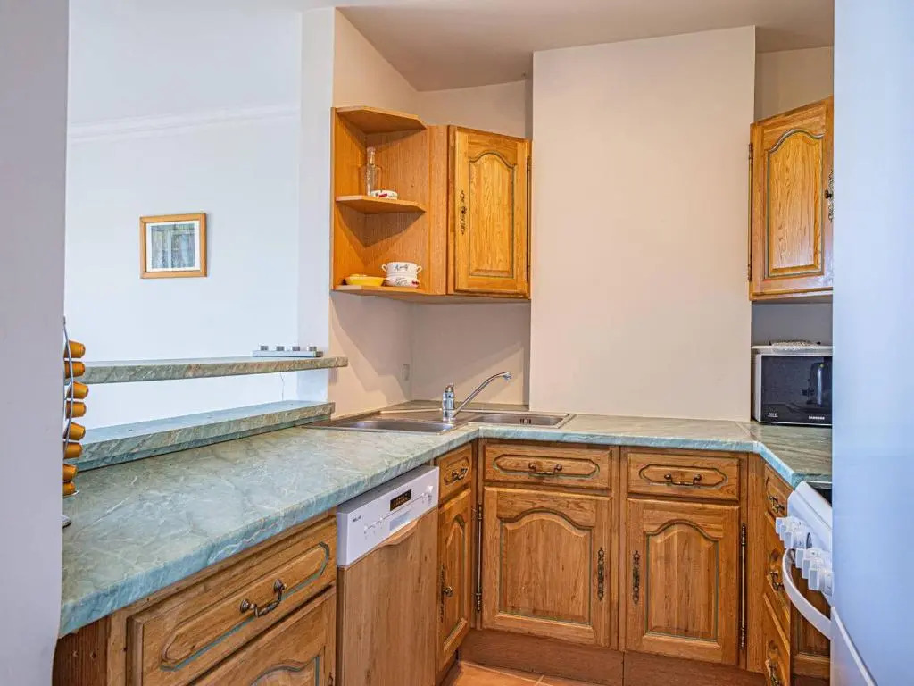 Appartement Le Lavandou, 3 pièces, 6 personnes - FR-1-610-69