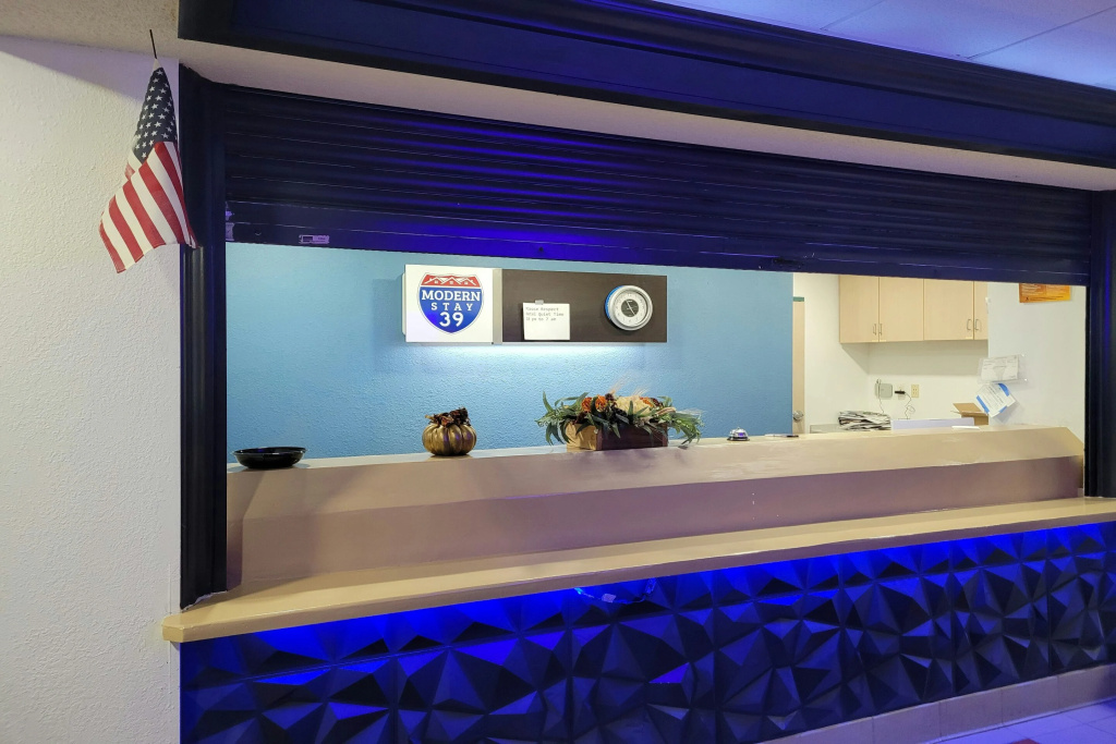 Modern Stay 39 Lakeview By OYO Minonk