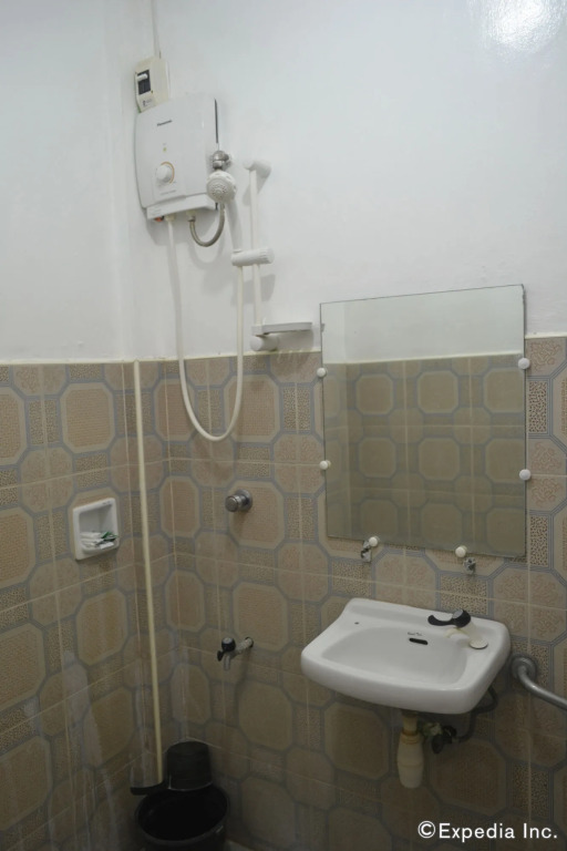 Antonio's Apartelle & Suites