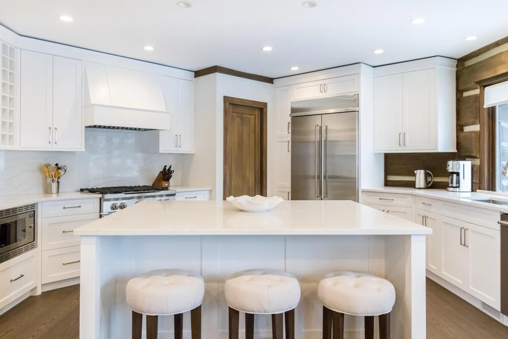 3354 Peak Drive
