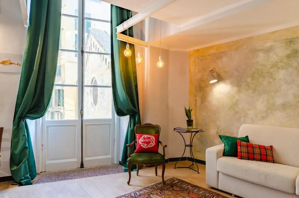 JOIVY Superb Flat Near Ch. Columbus' House