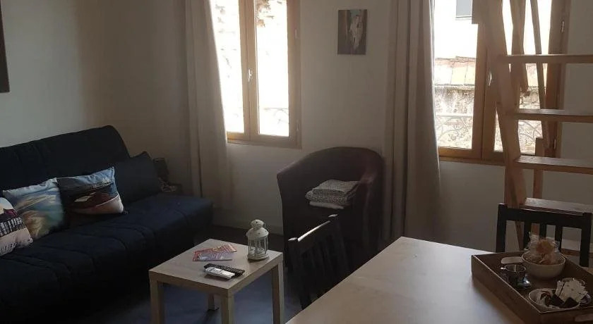 Les Amandiers De Perpignan