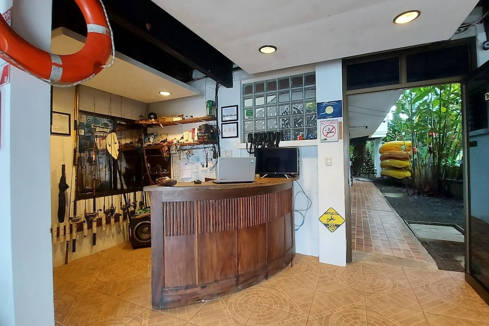 Tortuguero Adventures GuestHouse