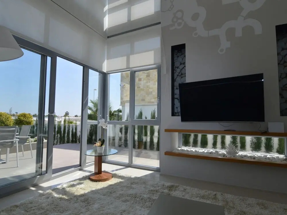 Villa with Garden & Roof Deck