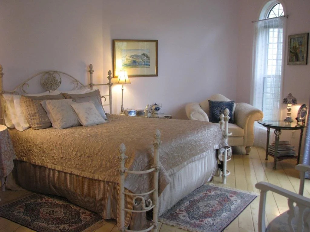 Rumi Guest House on the Cabot Trail
