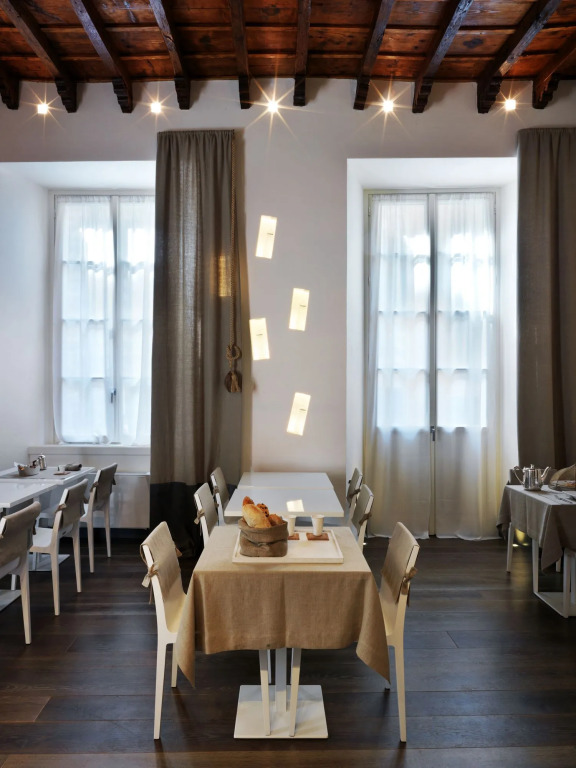 GombitHotel